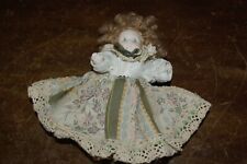 Il mondo di Bambole - Bambola da collezione, viso arti in porcellana (2a), usata