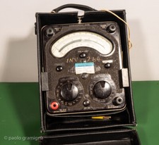 Multimetro vintage AvoMeter Univer ottime condizioni funzionante e molto preciso