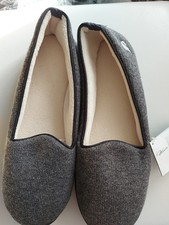 Pantofole grigio ardesia nuove