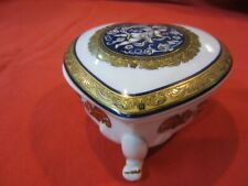 Porta oggetti in porcellana