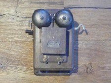Antico telefono francese da