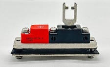 Allen-Bradley 440G-ATZA E Interruttore di sicurezza attuatore/chiave con base 