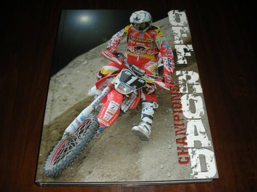 Yamaha vr46 book - yamaha, libro