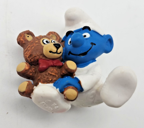 Puffo baby holding - puffo,