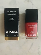 Chanel 687 Phenix nail polish