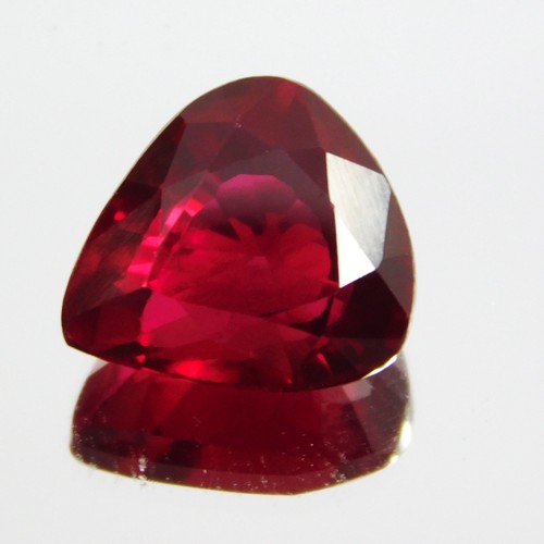 Pietra preziosa sfusa naturale
