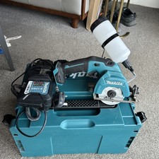 Makita CC301DWAE