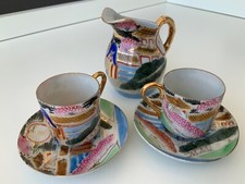 Servizio con due tazzine