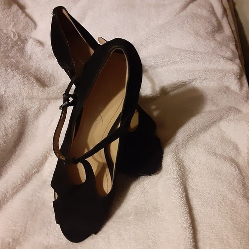 Kenneth cole cafe - kenneth,