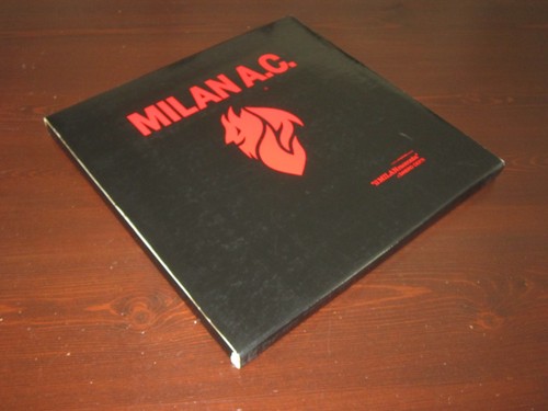 Con cofanetto e volume - 2,