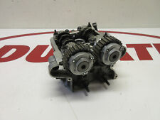 Testa cilindro verticale