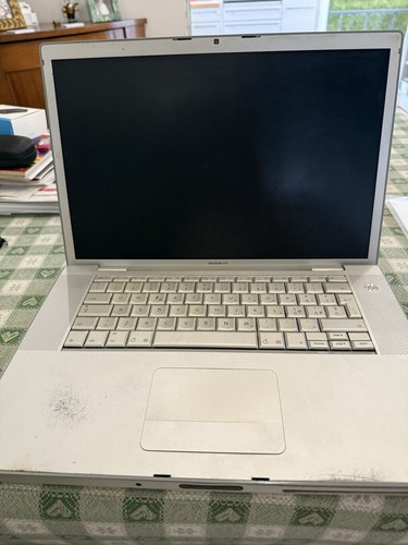 Macbook pro a1211 non - macbook,
