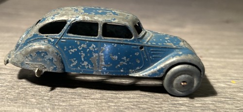 Dinky toys ancien peugeot 402 - dinky,