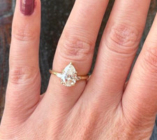 2,30 ct IGI Lab Created