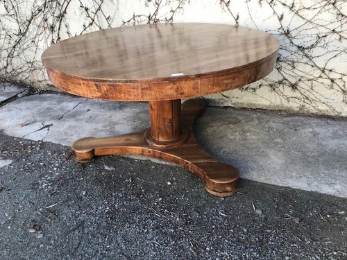 Elegante tavolo rotondo - elegante,