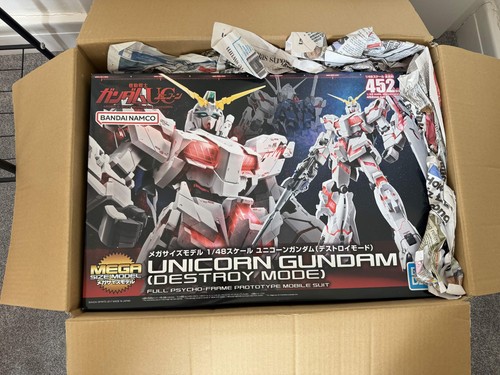 Bandai mega size unicorn - bandai,
