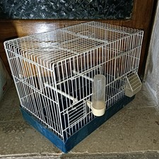 Gabbia bianca da cova per