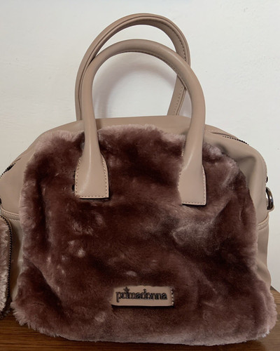 Borsa portafoglio con - e,
