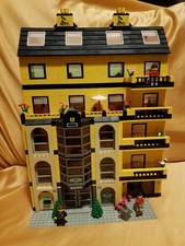lego Palazzo con Hotel e banca