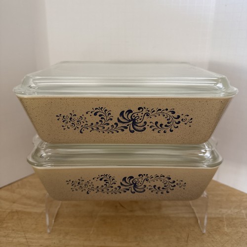 Vintage pyrex homestead - 2x,