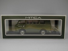 Alfa Romeo F-12 Minibus (1970)