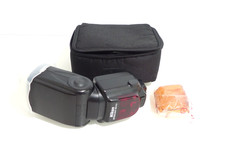 Nikon Speedlite SB-910 attacco