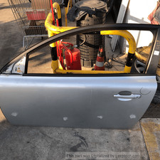 31253953 Porta ant. SX VOLVO C30 2.0 D Ber. 3p/d/1997cc