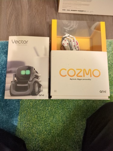 Robot anki vector cozmo - e,