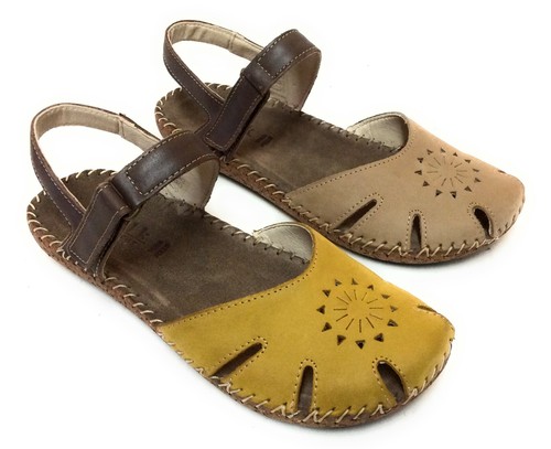 Walk the city sandalo in - the,