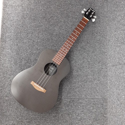 Klos guitars usa ukulele fatto - guitars,