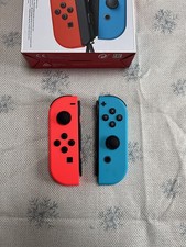 Coppia Joy-Con rosso e blu