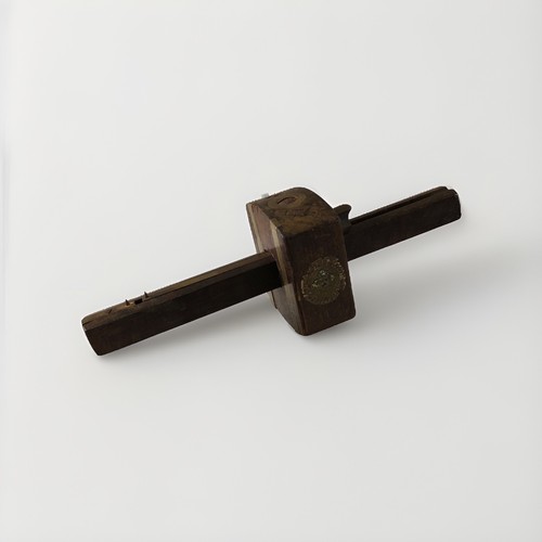 Antique line marker