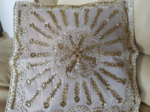 Cuscino ricamato con perle - ricamato,