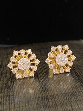 Orecchini a perno diamanti