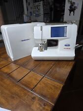 macchina per cucire e ricamare