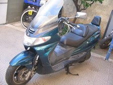 SUZUKI BURGMAN 250 CEDO  A PEZZI  NON FATE OFFERTE CONTATTATEMI PRIMA