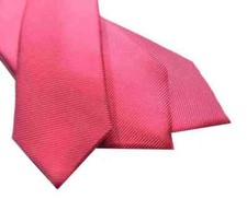 Cravatta uomo fucsia novita