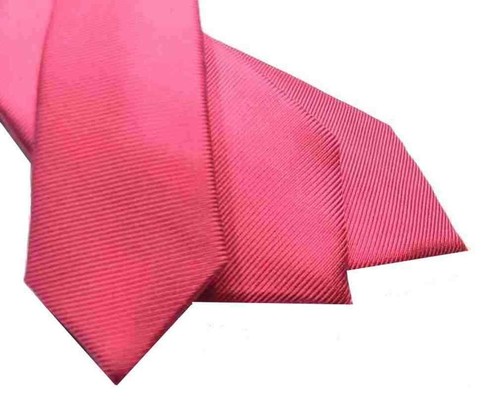 Cravatta uomo fucsia novita