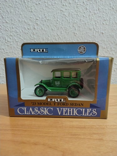 Ertl model ford berlina - 23,
