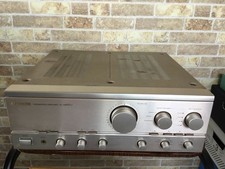 Amplificatore integrato Sansui