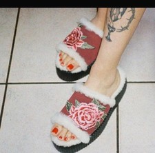 T.U.K. Flower Slides Women’s