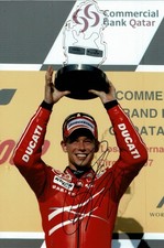 2007 Qatar MotoGP Winner Casey Stoner Signed 12x8 Trophy Photo + Dealer COA