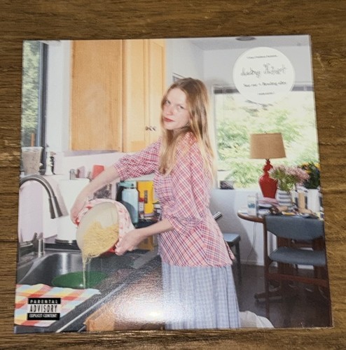 Vinyl audrey hobert - vinyl, me