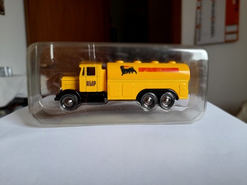 Corgi scammel tanker - ,