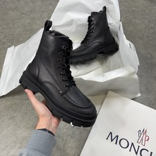 Stivali stringati Moncler neri