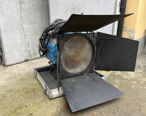 Arri daylight 12kw fresnel - daylight,