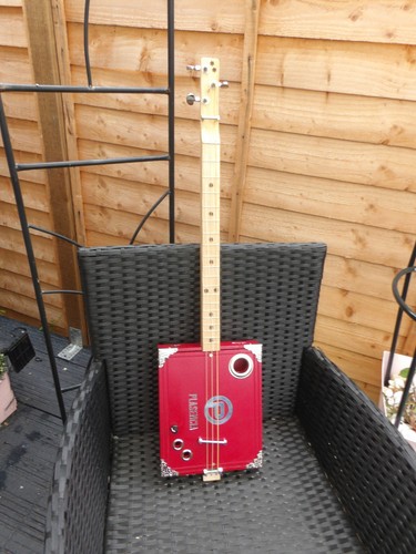 Chitarra corde fatta - corde,