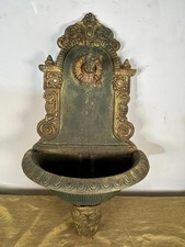 Vecchia fontana in ghisa