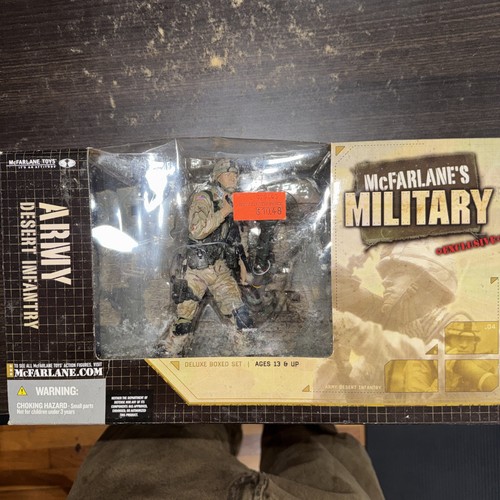 Mcfarlane military exclusive - military,