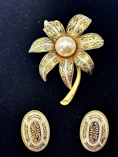 Set orecchini spilla damascata